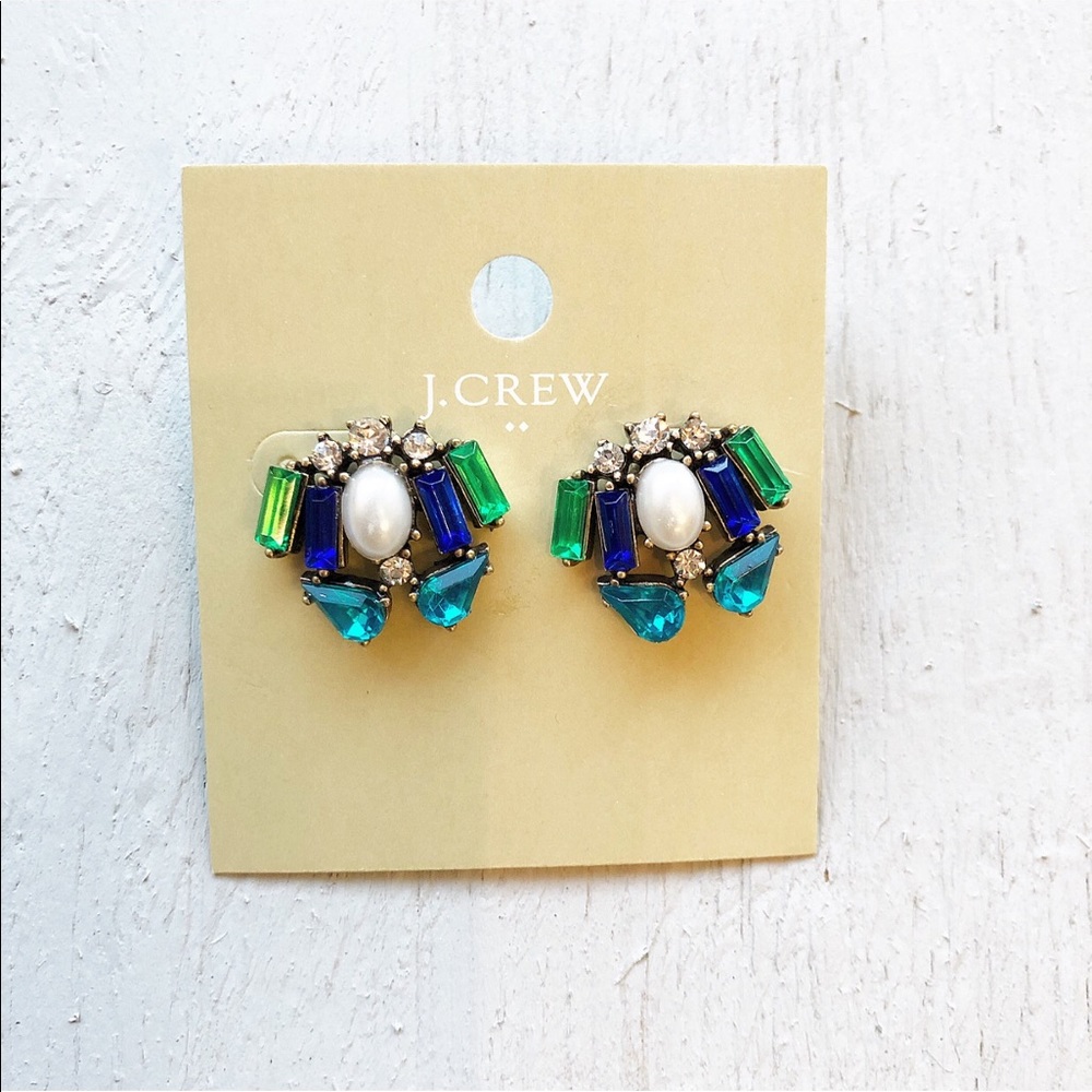 J crew sweet stud earrings 😍🌸💕